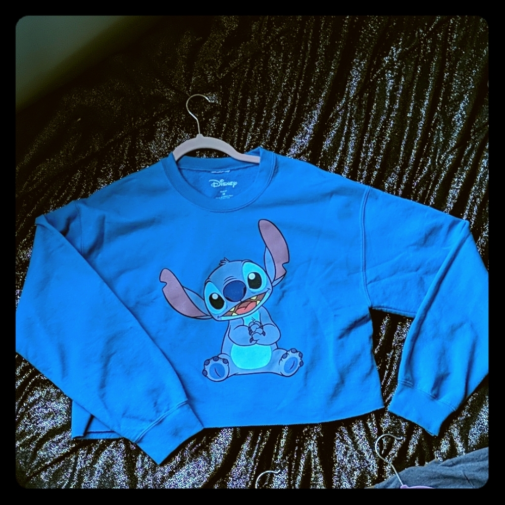 🌺 Adorable Stitch (Lilo and Stitch) Crop Sweater